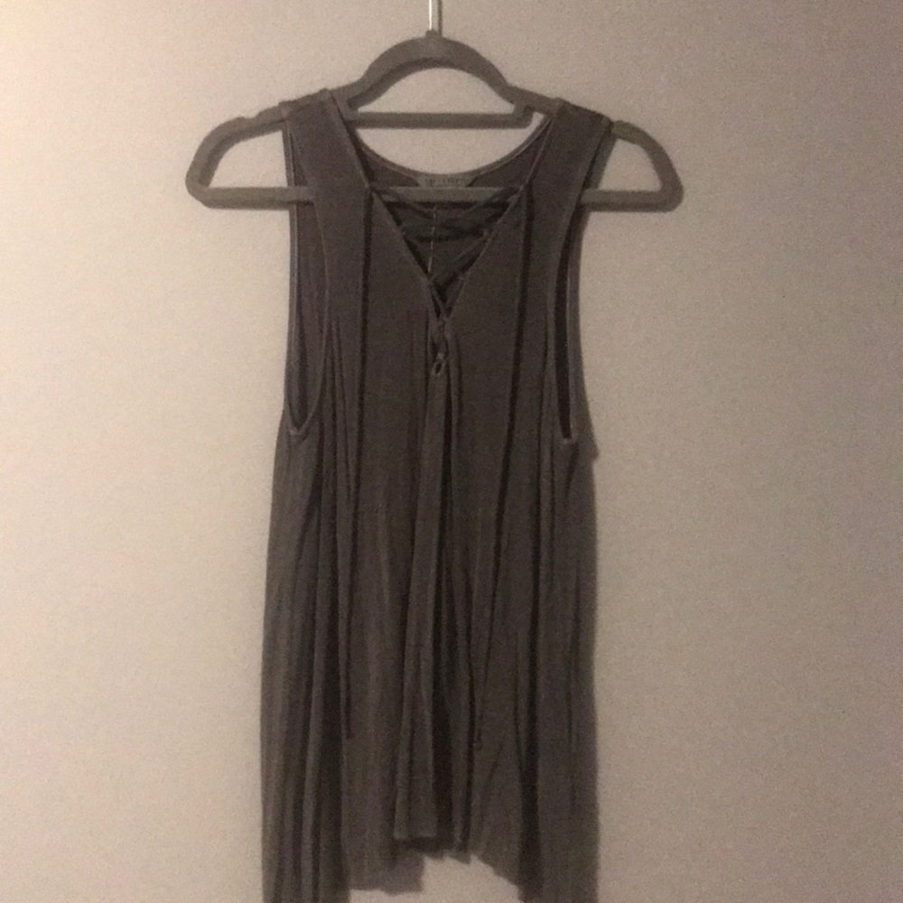 Grey tank top